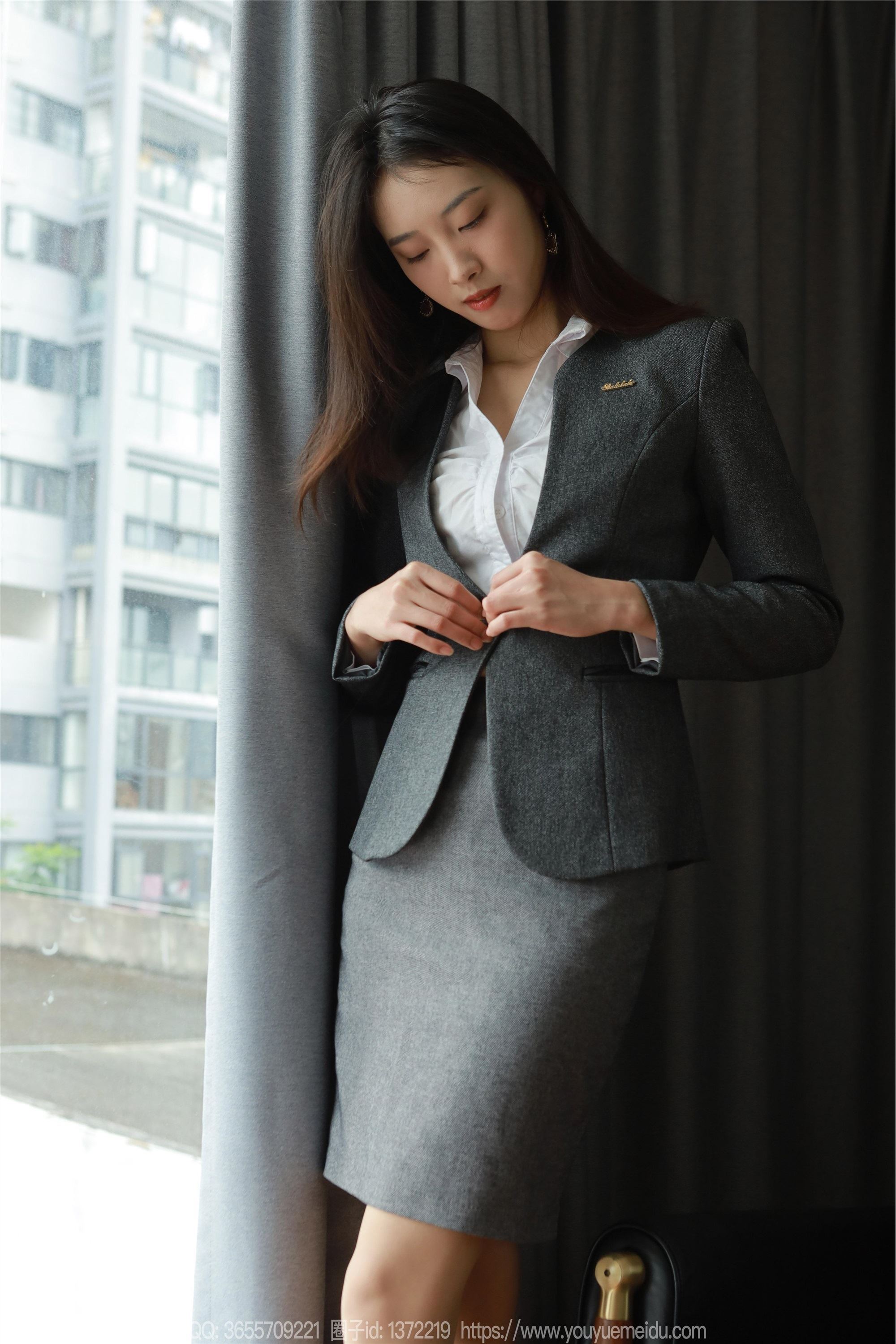 IESS异思趣向  2024.01.11 丝享家 1635 小九《OL制服（下）》